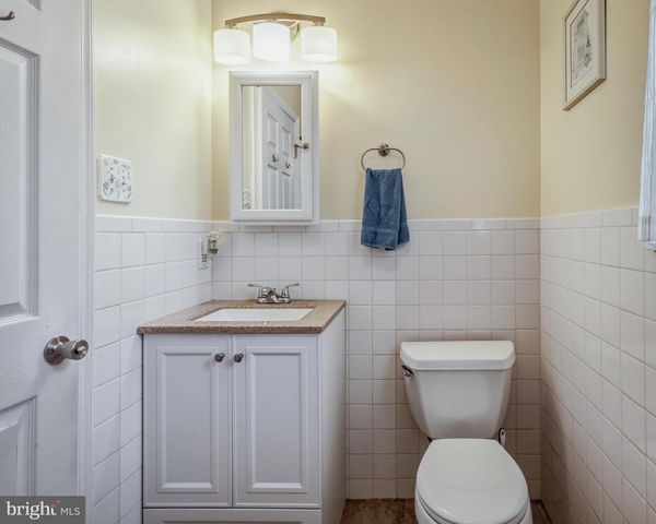 84 ALTAIR DR, Blackwood, NJ 08012