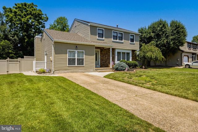 84 ALTAIR DR, Blackwood, NJ 08012
