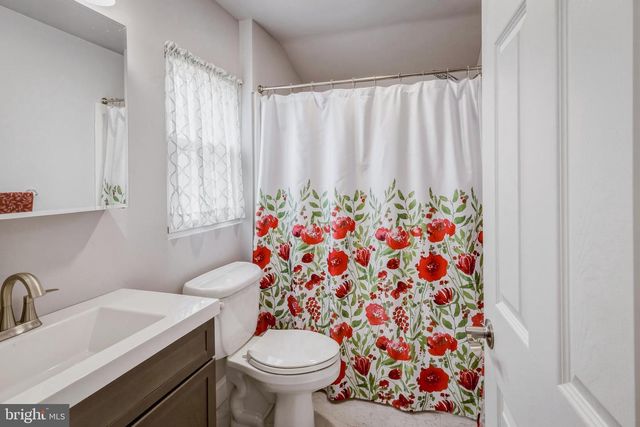 84 ALTAIR DR, Blackwood, NJ 08012