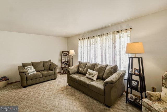 84 ALTAIR DR, Blackwood, NJ 08012
