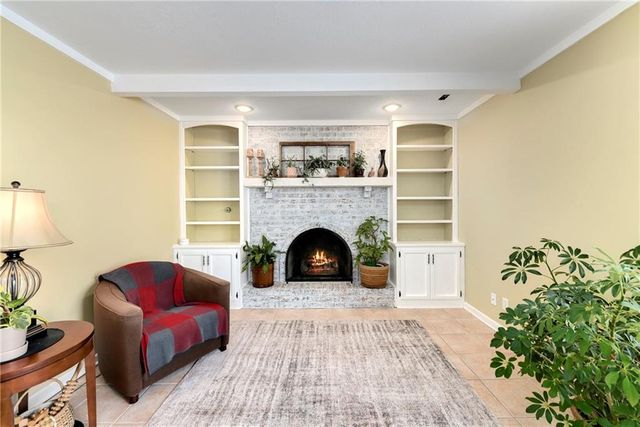 2020 E Cherokee Place, Olathe, KS 66062