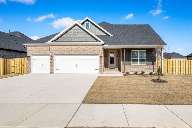 2116 Silk Street, Pea Ridge, AR 72751