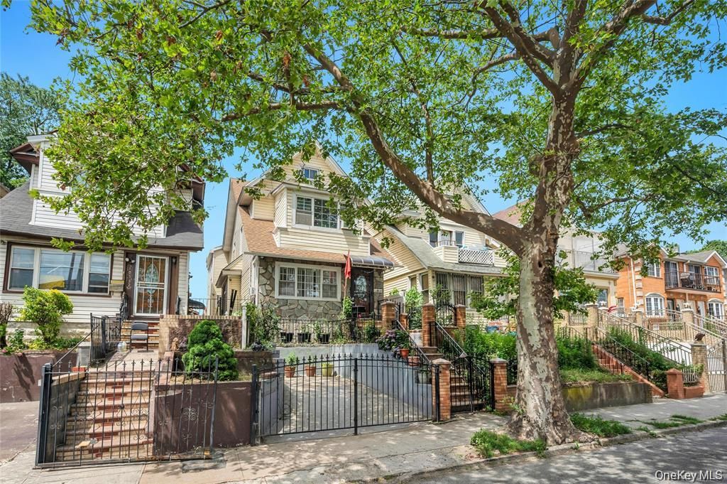 10530 Van Wyck Expressway, Richmond Hill S., NY 11419 — exterior
