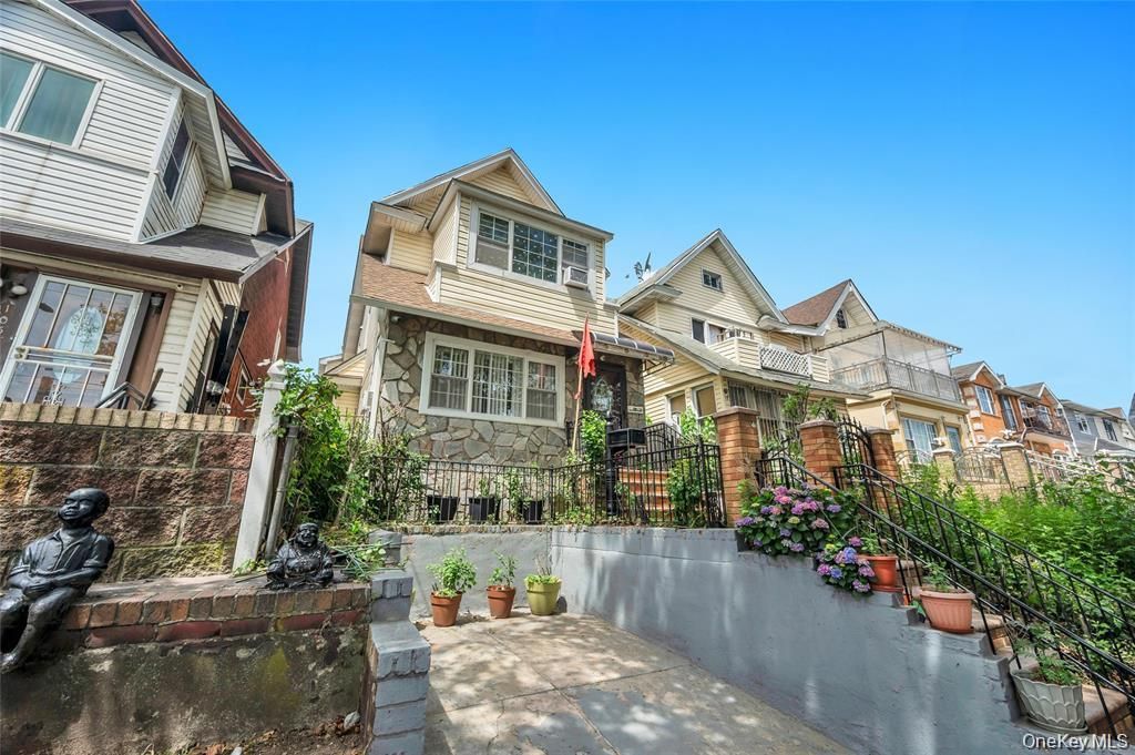 10530 Van Wyck Expressway, Richmond Hill S., NY 11419 — photo 3