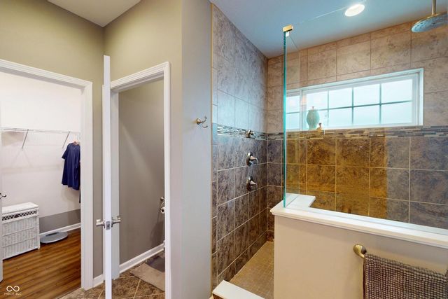 6030 Royal Gate Place, Indianapolis, IN 46237