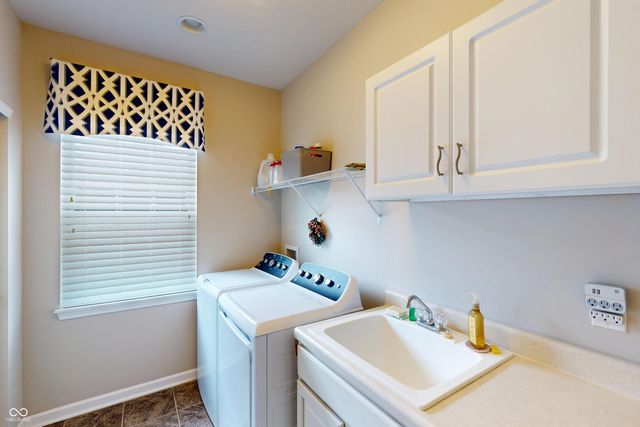 6030 Royal Gate Place, Indianapolis, IN 46237
