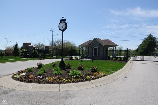 6030 Royal Gate Place, Indianapolis, IN 46237