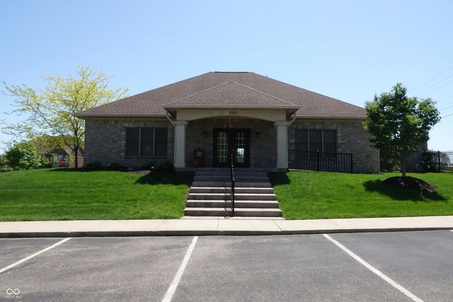 6030 Royal Gate Place, Indianapolis, IN 46237