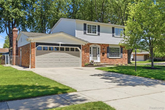 5159 Lewis Drive, Sterling Heights, MI 48310
