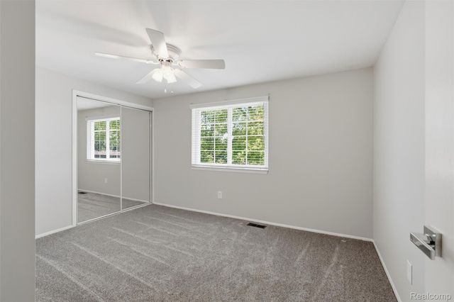 5159 Lewis Drive, Sterling Heights, MI 48310