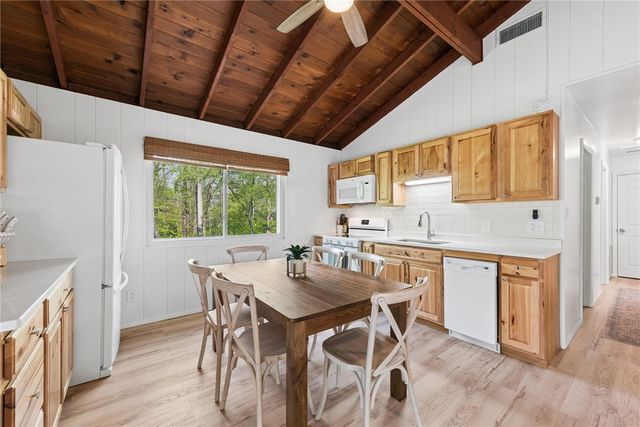 135 Tanager Drive, New Alexandria, PA 15670