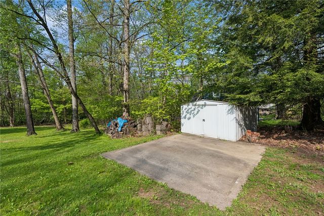 135 Tanager Drive, New Alexandria, PA 15670