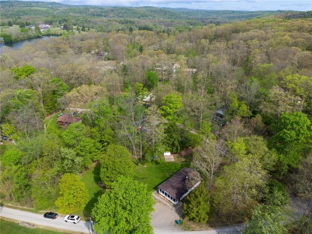 135 Tanager Drive, New Alexandria, PA 15670