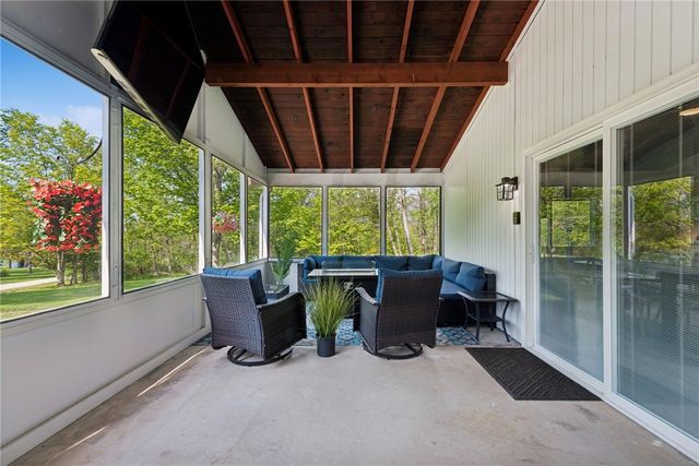135 Tanager Drive, New Alexandria, PA 15670