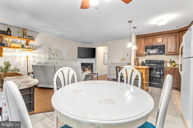 34 PROVINCETOWN DR, Marlton, NJ 08053