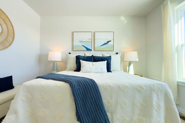 1684 Misty Ridge LANE, Grafton, WI 53024