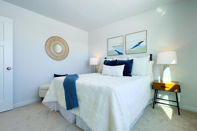 1684 Misty Ridge LANE, Grafton, WI 53024