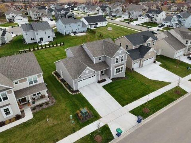 1684 Misty Ridge LANE, Grafton, WI 53024