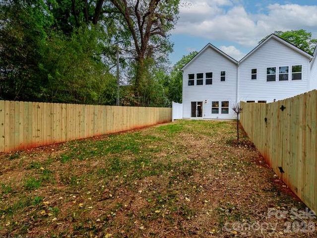2507 Elon Street, Charlotte, NC 28208