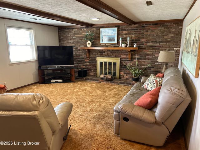 7611 Cedar Hollow Dr, Louisville, KY 40291