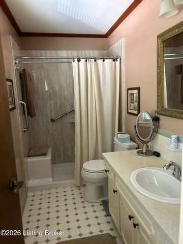 7611 Cedar Hollow Dr, Louisville, KY 40291