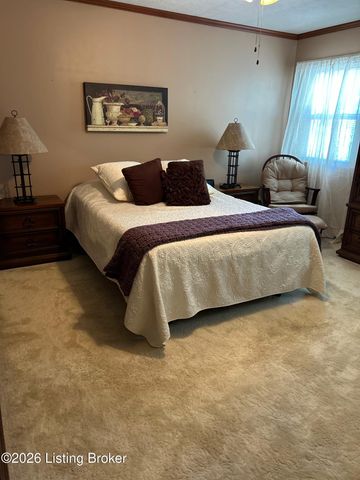 7611 Cedar Hollow Dr, Louisville, KY 40291