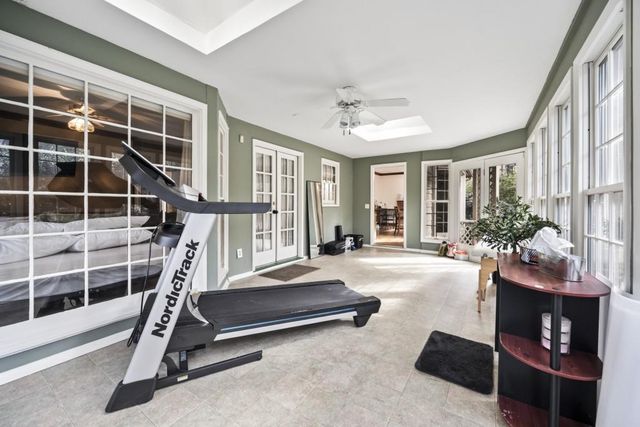 297 Mossy NW Way, Kennesaw, GA 30152