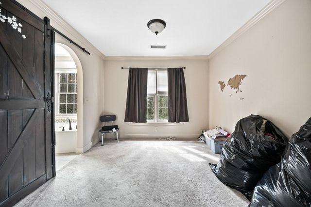 297 Mossy NW Way, Kennesaw, GA 30152