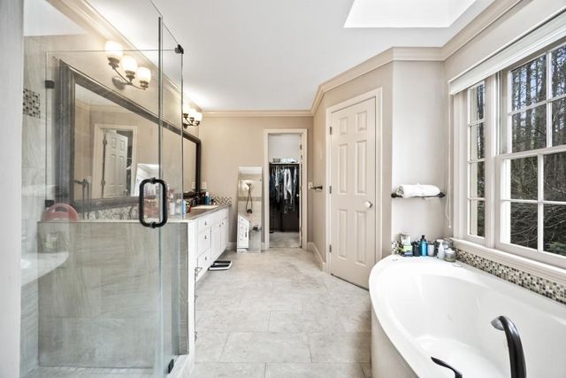 297 Mossy NW Way, Kennesaw, GA 30152