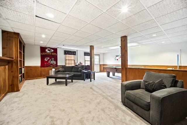 297 Mossy NW Way, Kennesaw, GA 30152