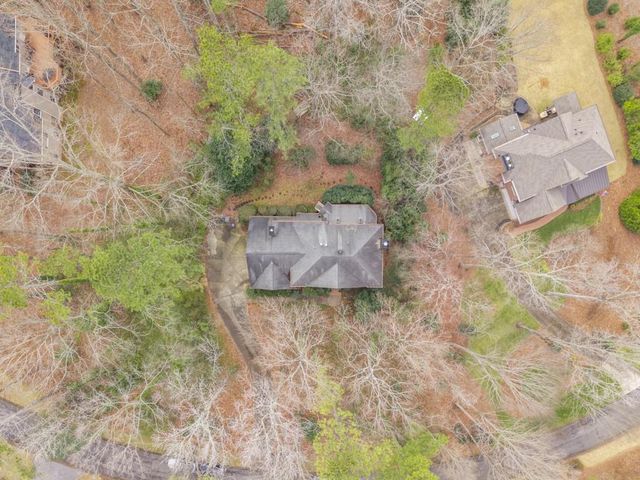 297 Mossy NW Way, Kennesaw, GA 30152