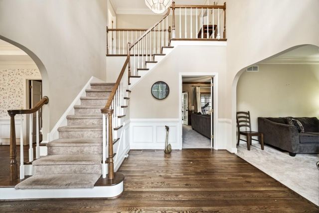 297 Mossy NW Way, Kennesaw, GA 30152