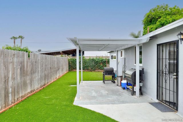 1055 11th Street, Imperial Beach, CA 91932