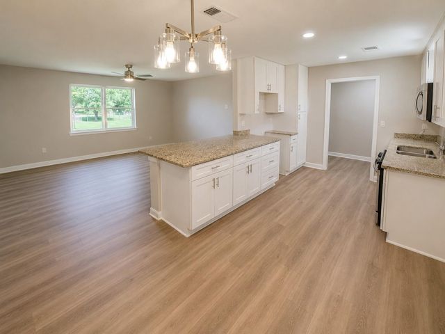 3506 W Cedar Bayou Lynchburg Road, Baytown, TX 77521