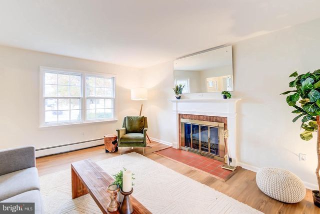 11207 EMACK RD, Beltsville, MD 20705