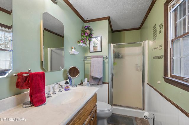 364 Orchard Valley Drive, Harriman, TN 37748