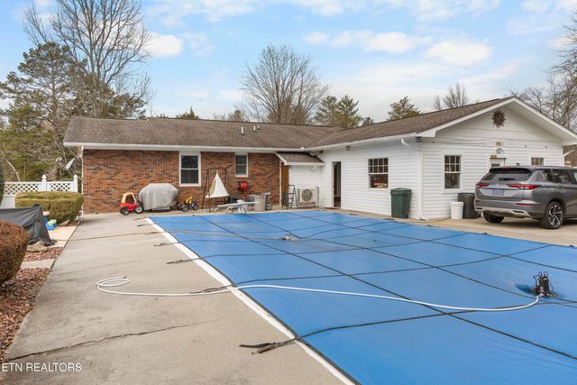 364 Orchard Valley Drive, Harriman, TN 37748