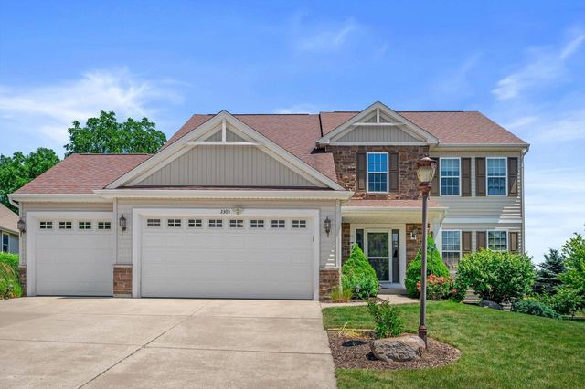 2305 Rustic Woods COURT, Waukesha, WI 53188
