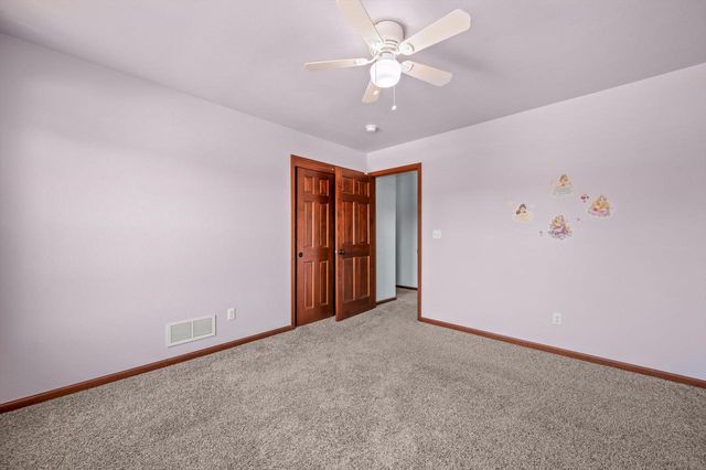 2305 Rustic Woods COURT, Waukesha, WI 53188