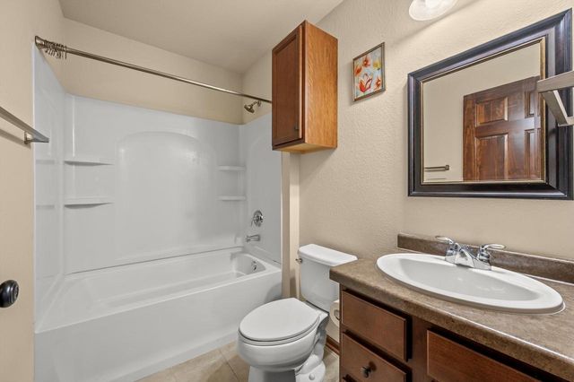 2305 Rustic Woods COURT, Waukesha, WI 53188