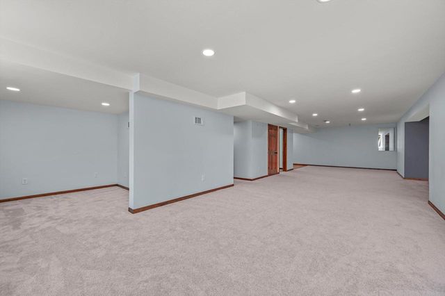 2305 Rustic Woods COURT, Waukesha, WI 53188