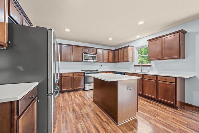 2305 Rustic Woods COURT, Waukesha, WI 53188