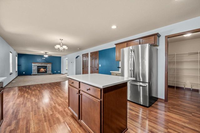 2305 Rustic Woods COURT, Waukesha, WI 53188