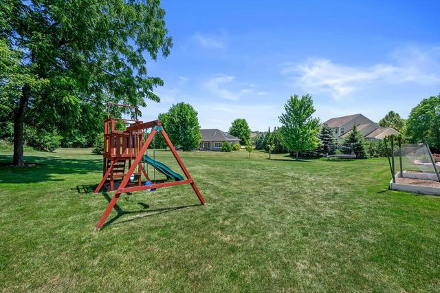 2305 Rustic Woods COURT, Waukesha, WI 53188