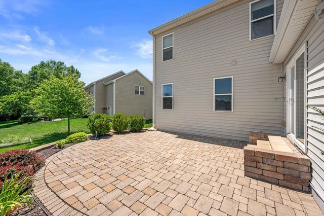 2305 Rustic Woods COURT, Waukesha, WI 53188