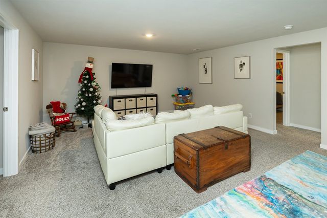 3028 NW Northwood Lane, Ankeny, IA 50023