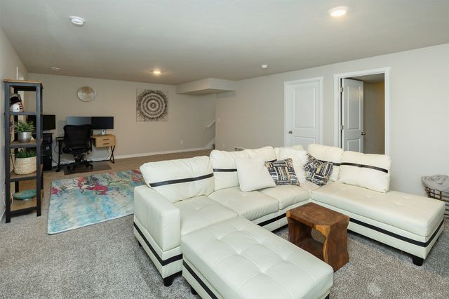 3028 NW Northwood Lane, Ankeny, IA 50023