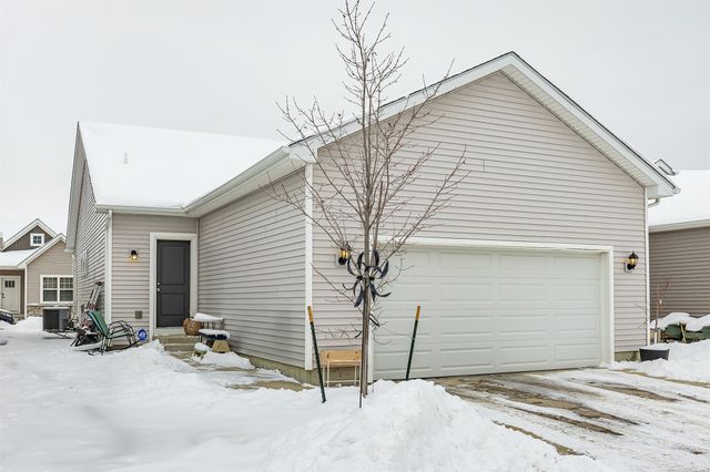 3028 NW Northwood Lane, Ankeny, IA 50023