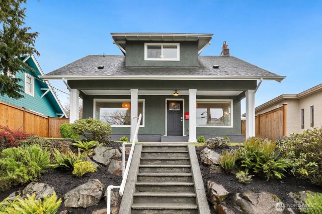 4207 SW Manning St, Seattle, WA 98116