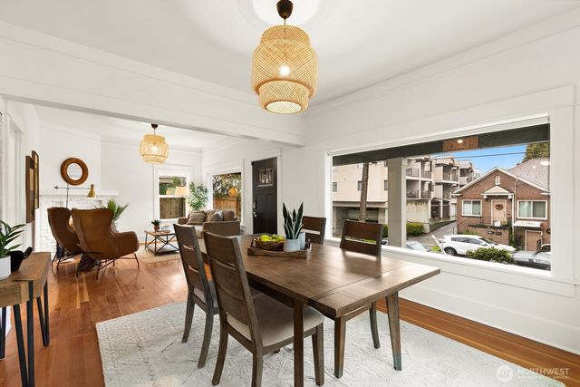 4207 SW Manning St, Seattle, WA 98116